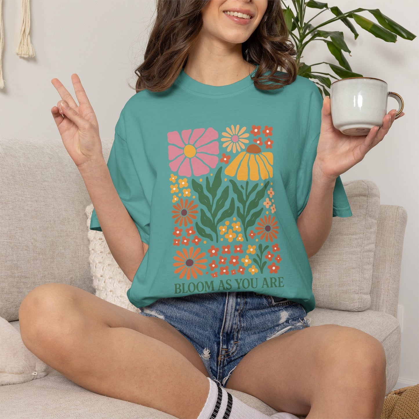 Boho Flower Shirt | Comfort Colors Tee | Vintage Floral Graphic T-Shirt for Women
