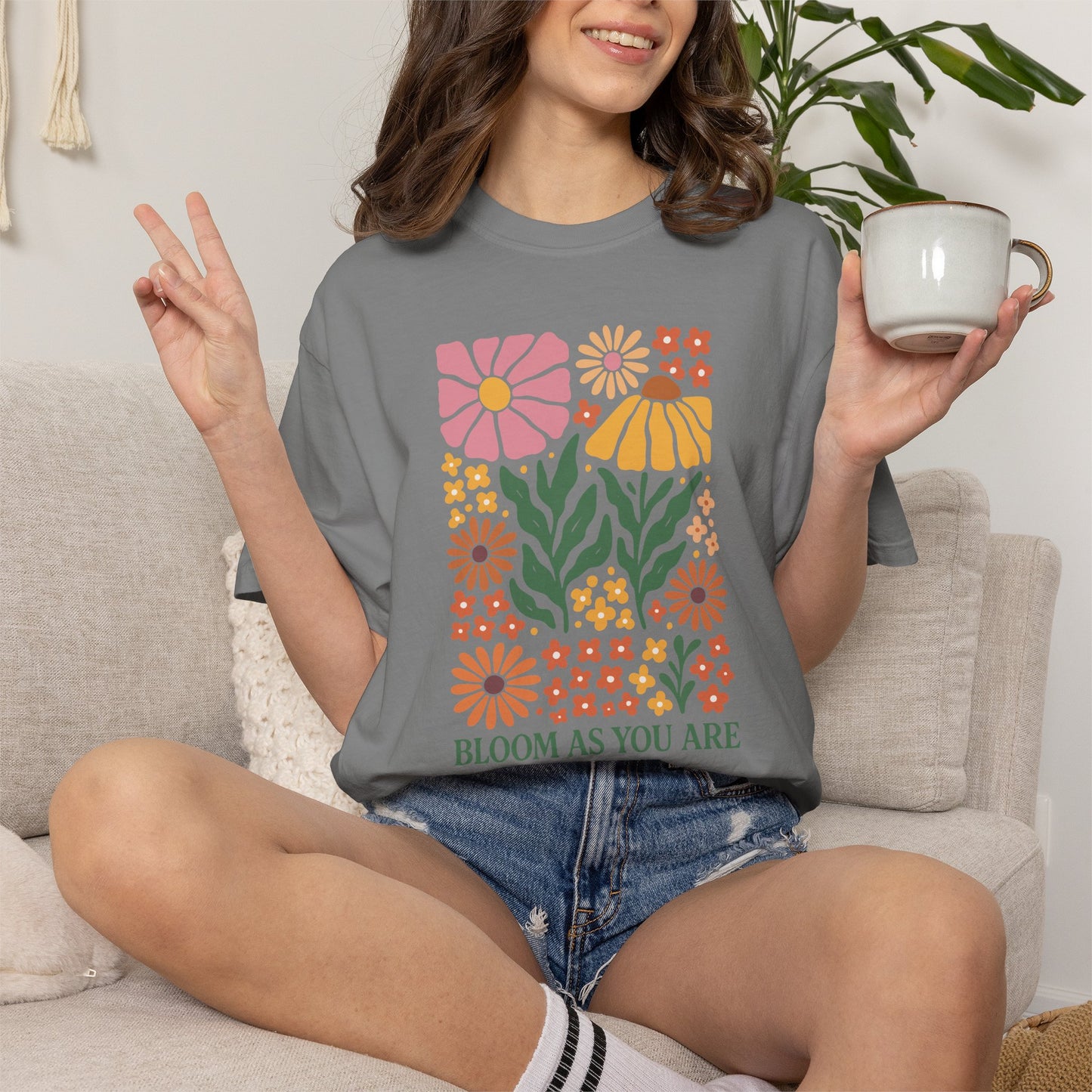 Boho Flower Shirt | Comfort Colors Tee | Vintage Floral Graphic T-Shirt for Women