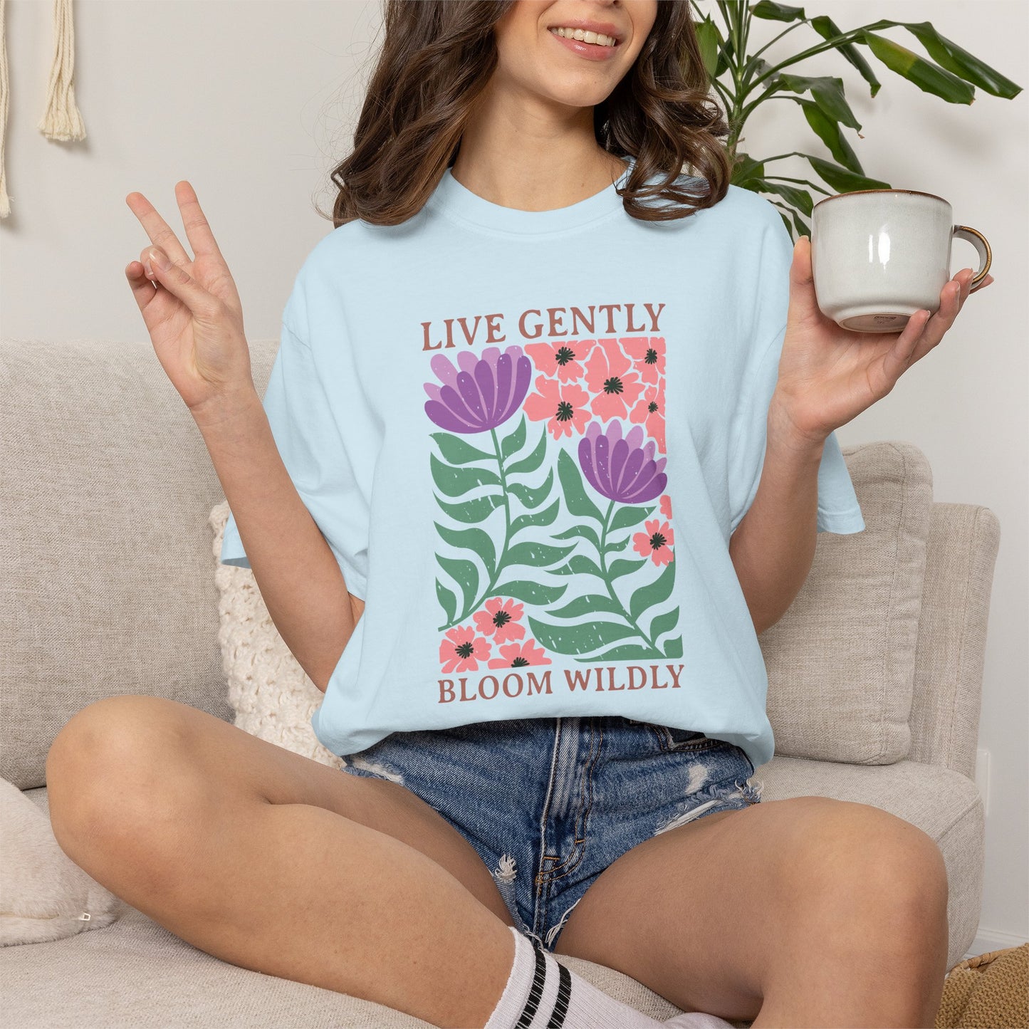 Boho Flower Shirt | Comfort Colors Tee | Vintage Floral Graphic T-Shirt for Women