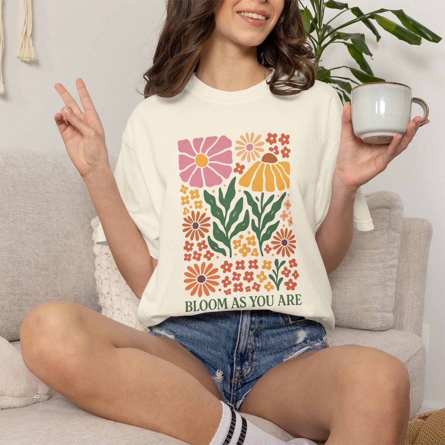 Boho Flower Shirt | Comfort Colors Tee | Vintage Floral Graphic T-Shirt for Women