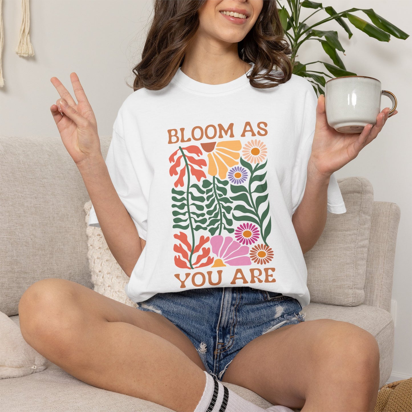 Boho Flower Shirt | Comfort Colors Tee | Vintage Floral Graphic T-Shirt for Women