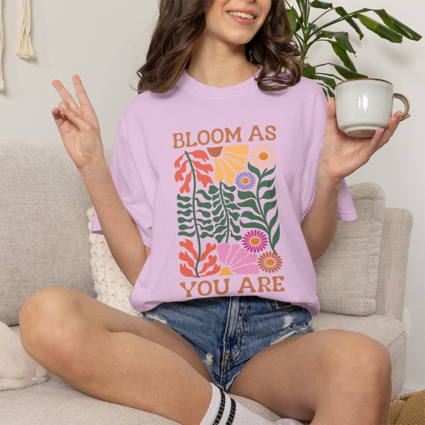 Boho Flower Shirt | Comfort Colors Tee | Vintage Floral Graphic T-Shirt for Women