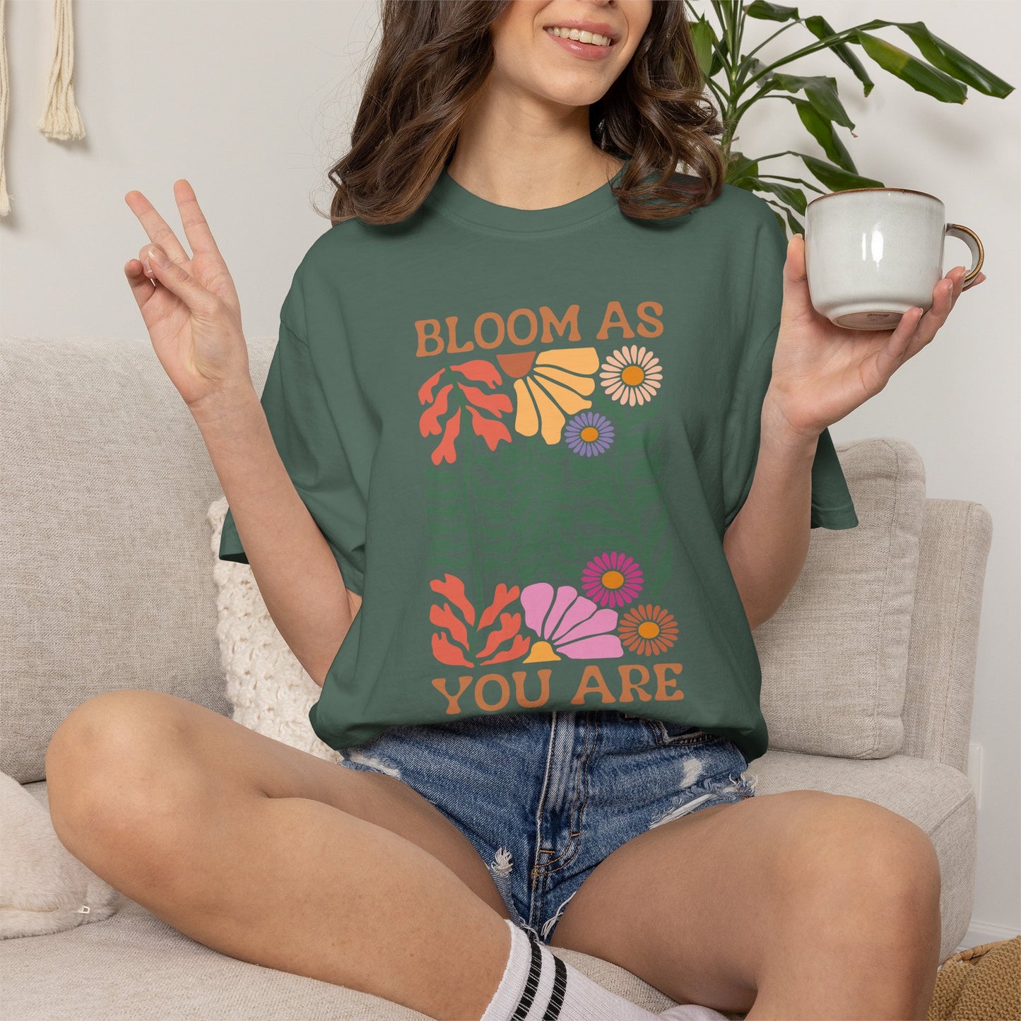 Boho Flower Shirt | Comfort Colors Tee | Vintage Floral Graphic T-Shirt for Women