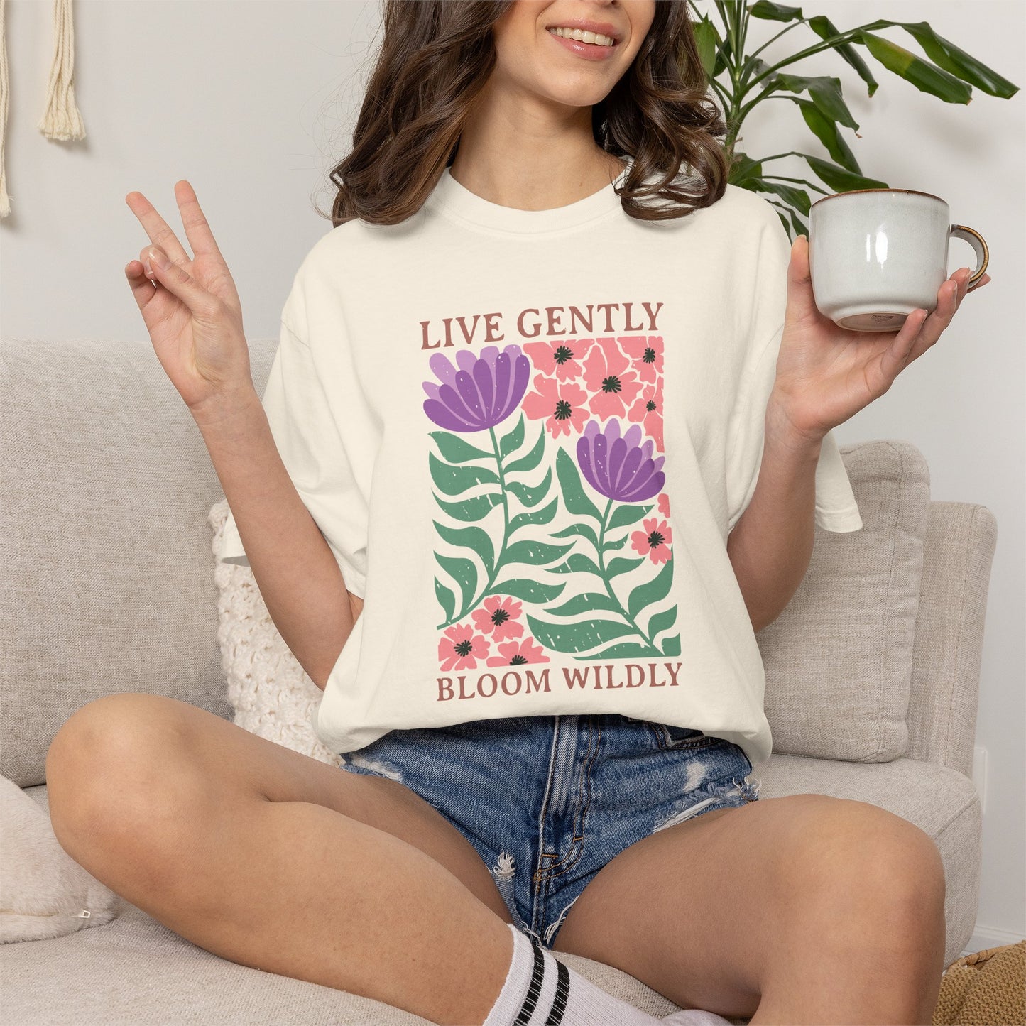 Boho Flower Shirt | Comfort Colors Tee | Vintage Floral Graphic T-Shirt for Women