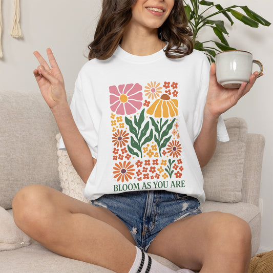 Boho Flower Shirt | Comfort Colors Tee | Vintage Floral Graphic T-Shirt for Women