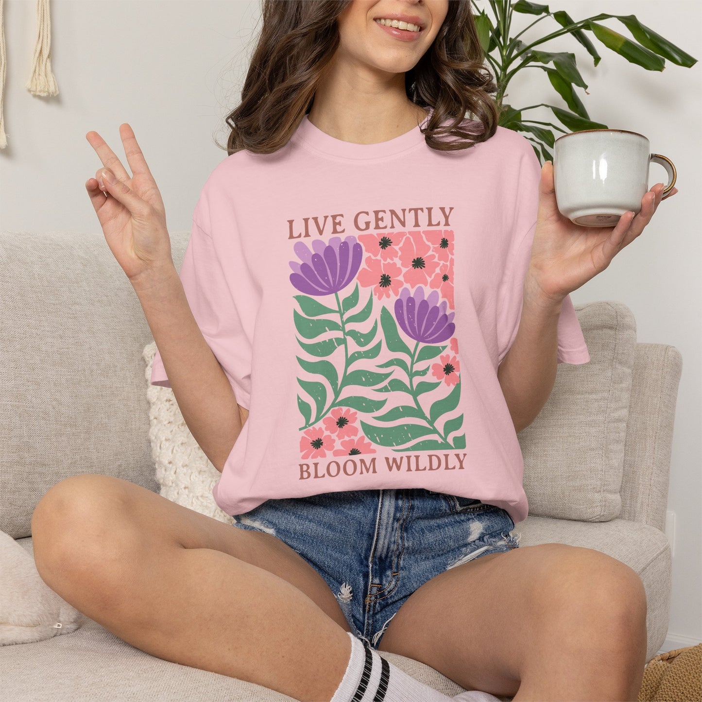 Boho Flower Shirt | Comfort Colors Tee | Vintage Floral Graphic T-Shirt for Women