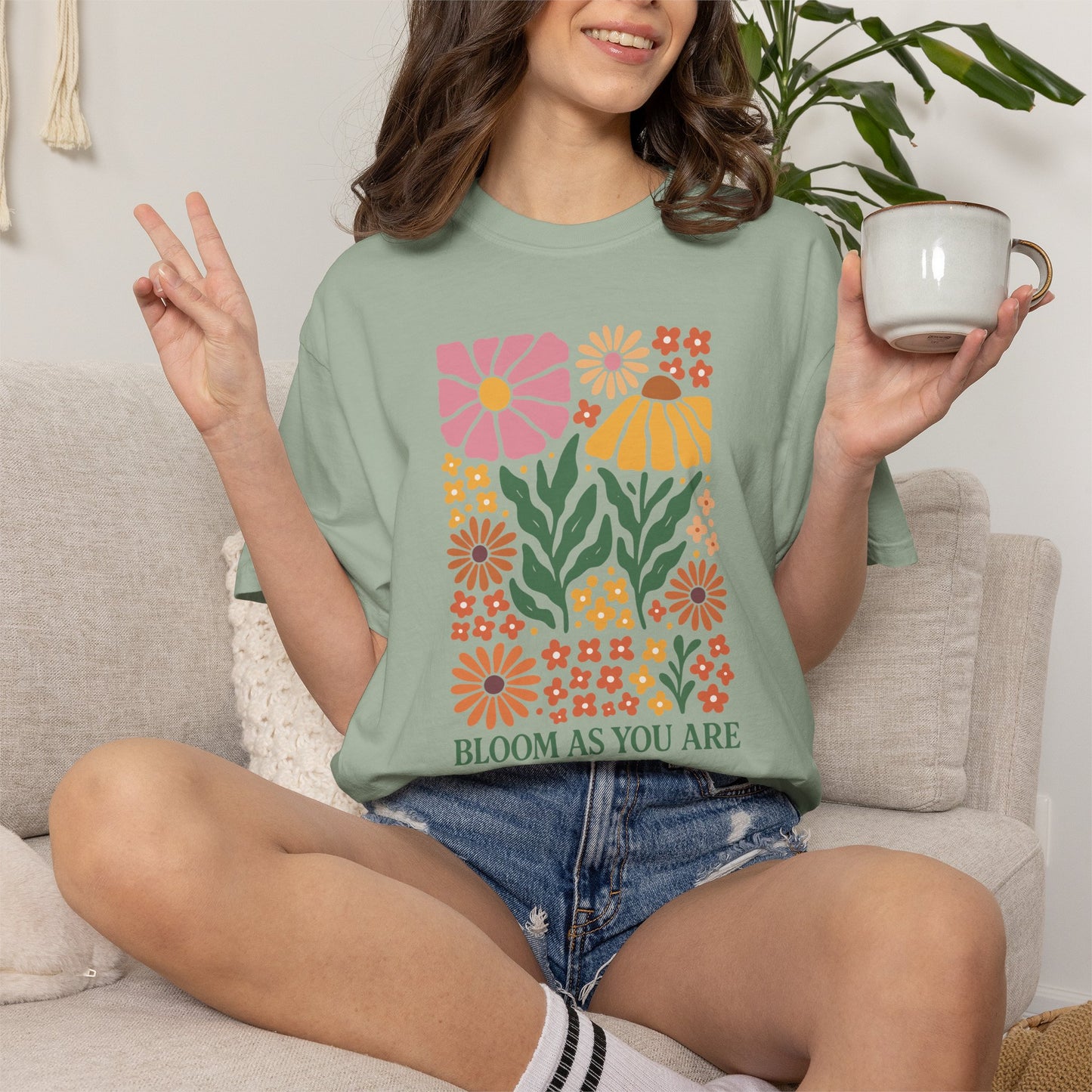Boho Flower Shirt | Comfort Colors Tee | Vintage Floral Graphic T-Shirt for Women